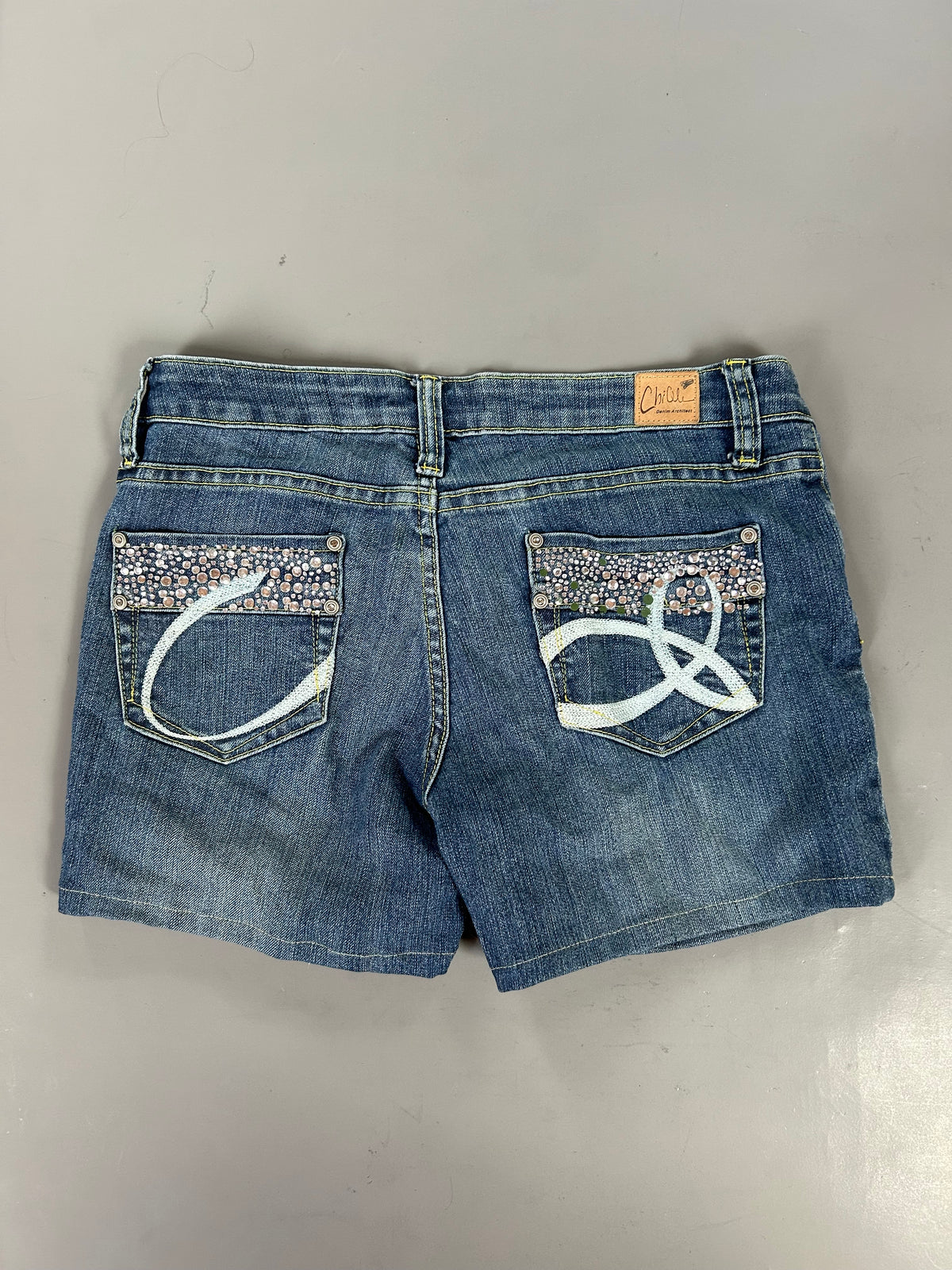 Y2K low-waisted shorts - Größe S