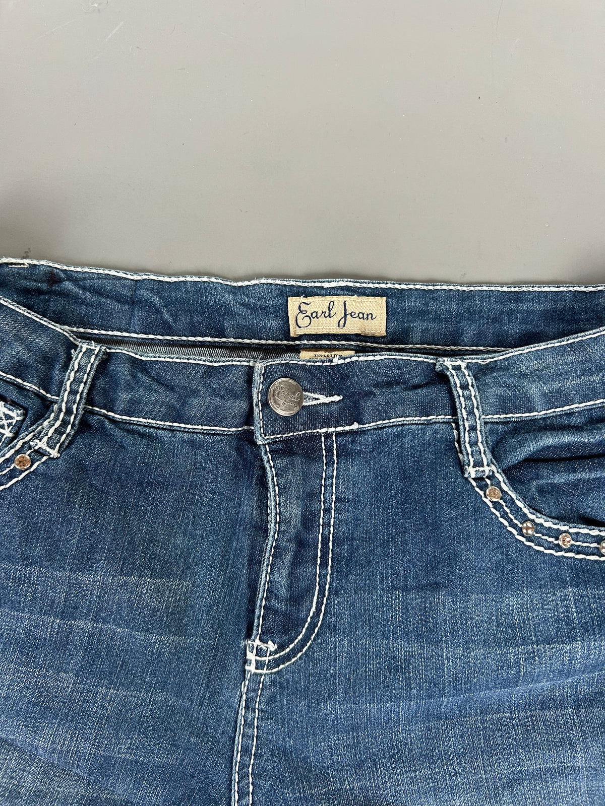 Y2K low-waisted shorts - Größe M