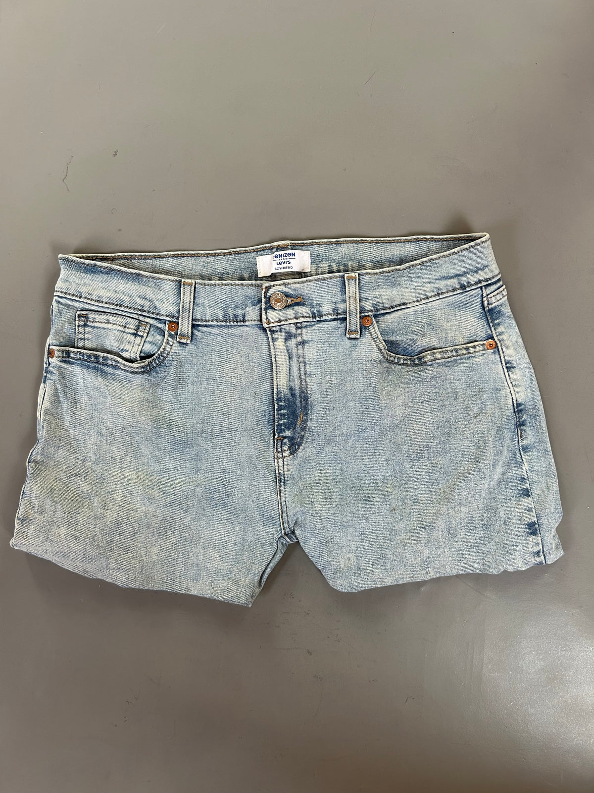 Y2K low-waisted shorts - Größe M