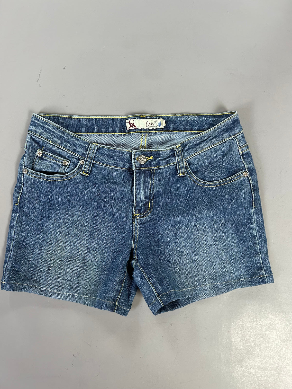 Y2K low-waisted shorts - Größe S