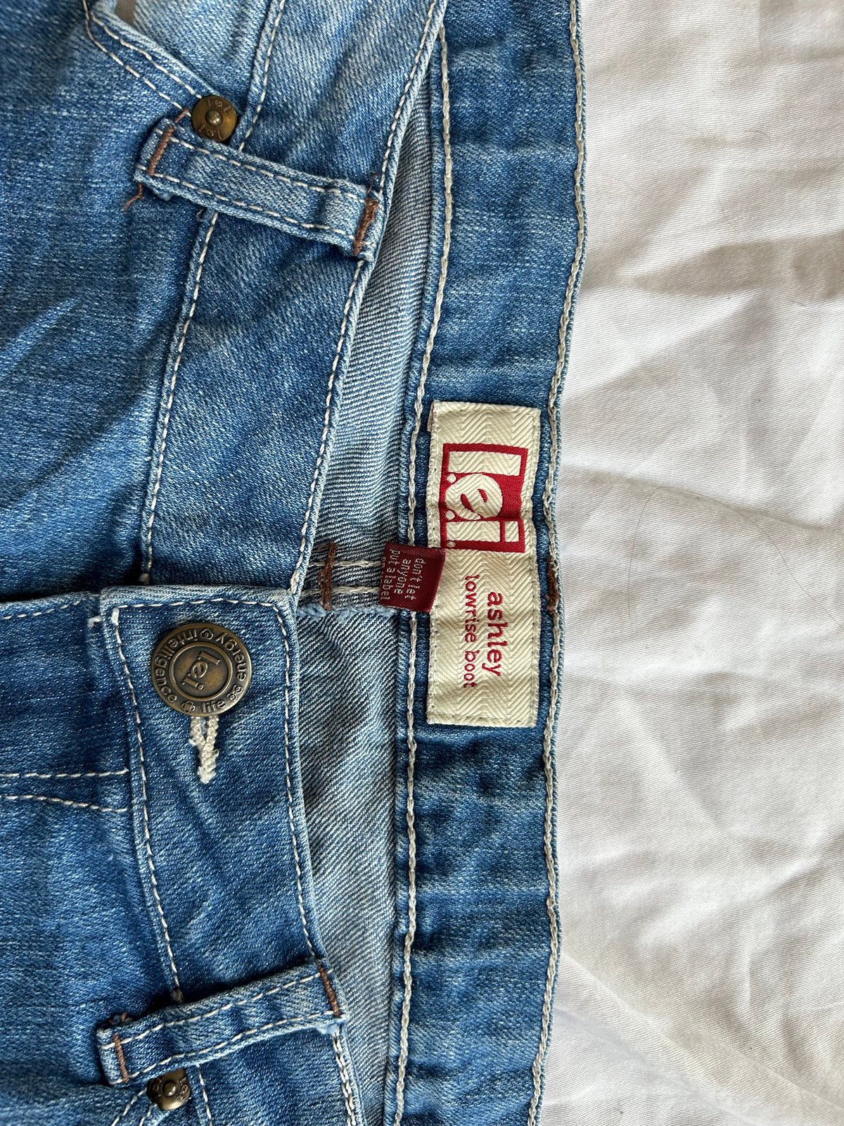 Y2K flared/ bootcut Jeans - Größe M/L